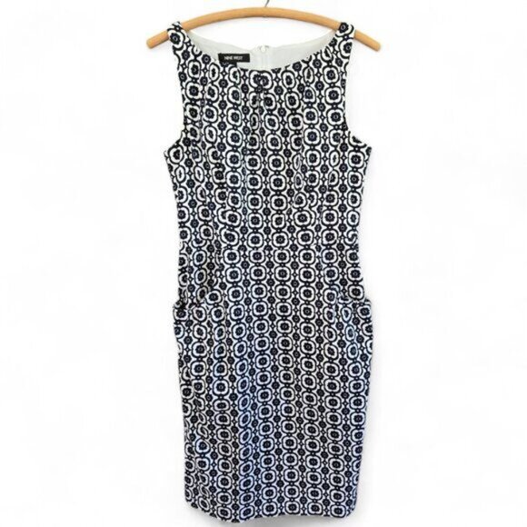 Nine West Dresses & Skirts - Nine West Blue & White Sleeveless Damask Floral Print Sheath Dress Size 10